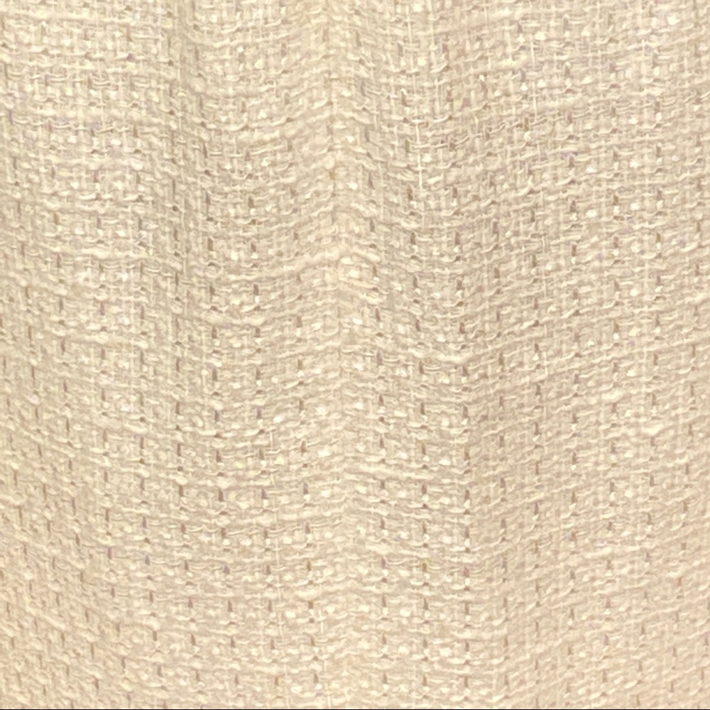 ❤️Salvatore Ferragamo White Tweed Kick Pleat Skirt. Size 40. - Picture 6 of 9